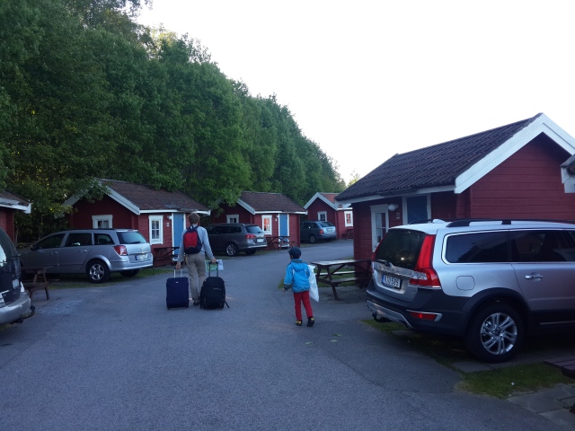 Ketika kami meninggalkan area ALV pagi-pagi buta untuk kembali ke Finlandia